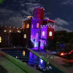 La Fortaleza De Haro Frühstückspension