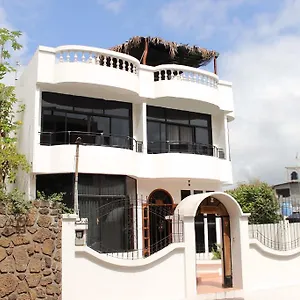 Planet House Puerto Ayora (Galapagos Islands)